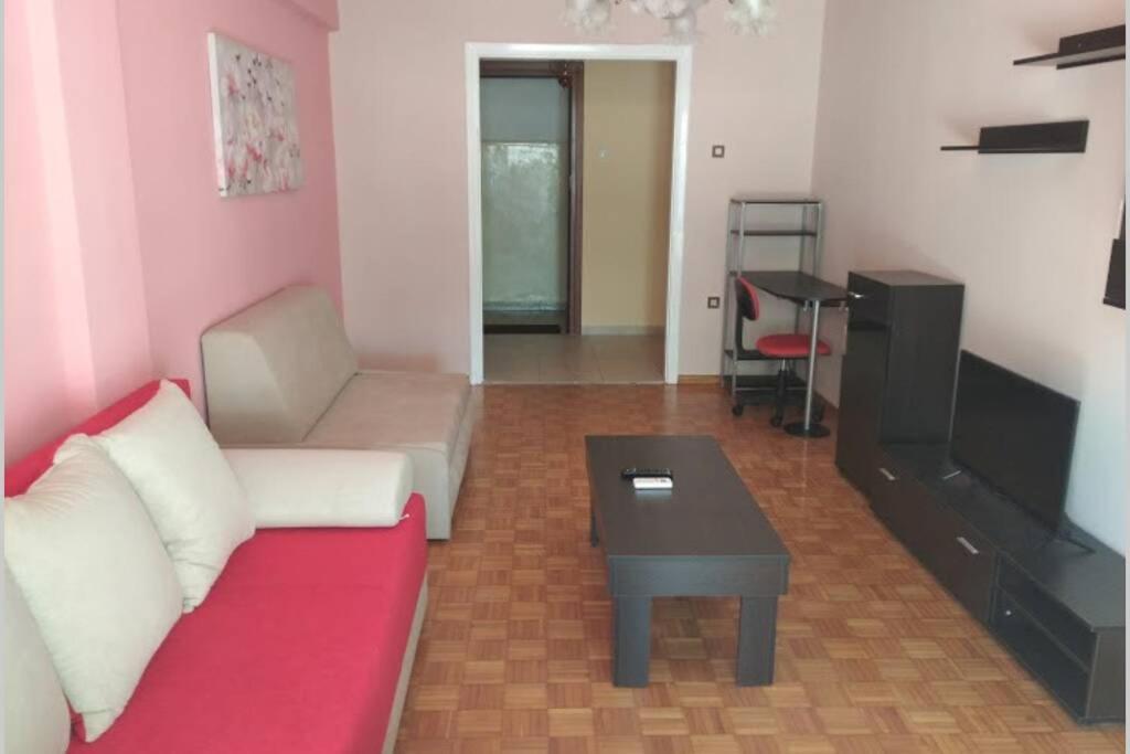 Debby'S Central Apartment 카발라 외부 사진