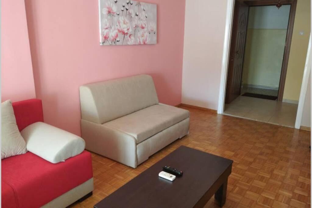 Debby'S Central Apartment 카발라 외부 사진